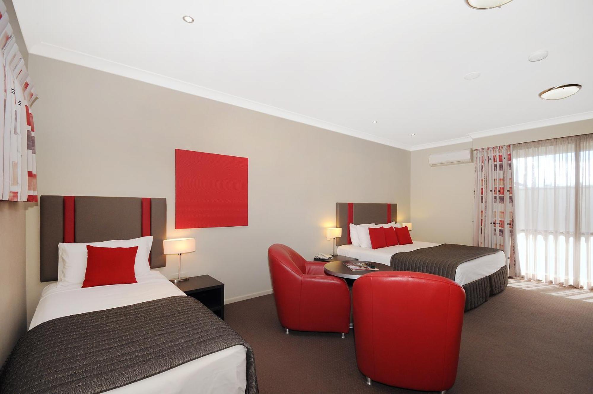 แพลตินัม อินเตอร์เนชั่นแนล Hotel ทูวูมบา ภายนอก รูปภาพ